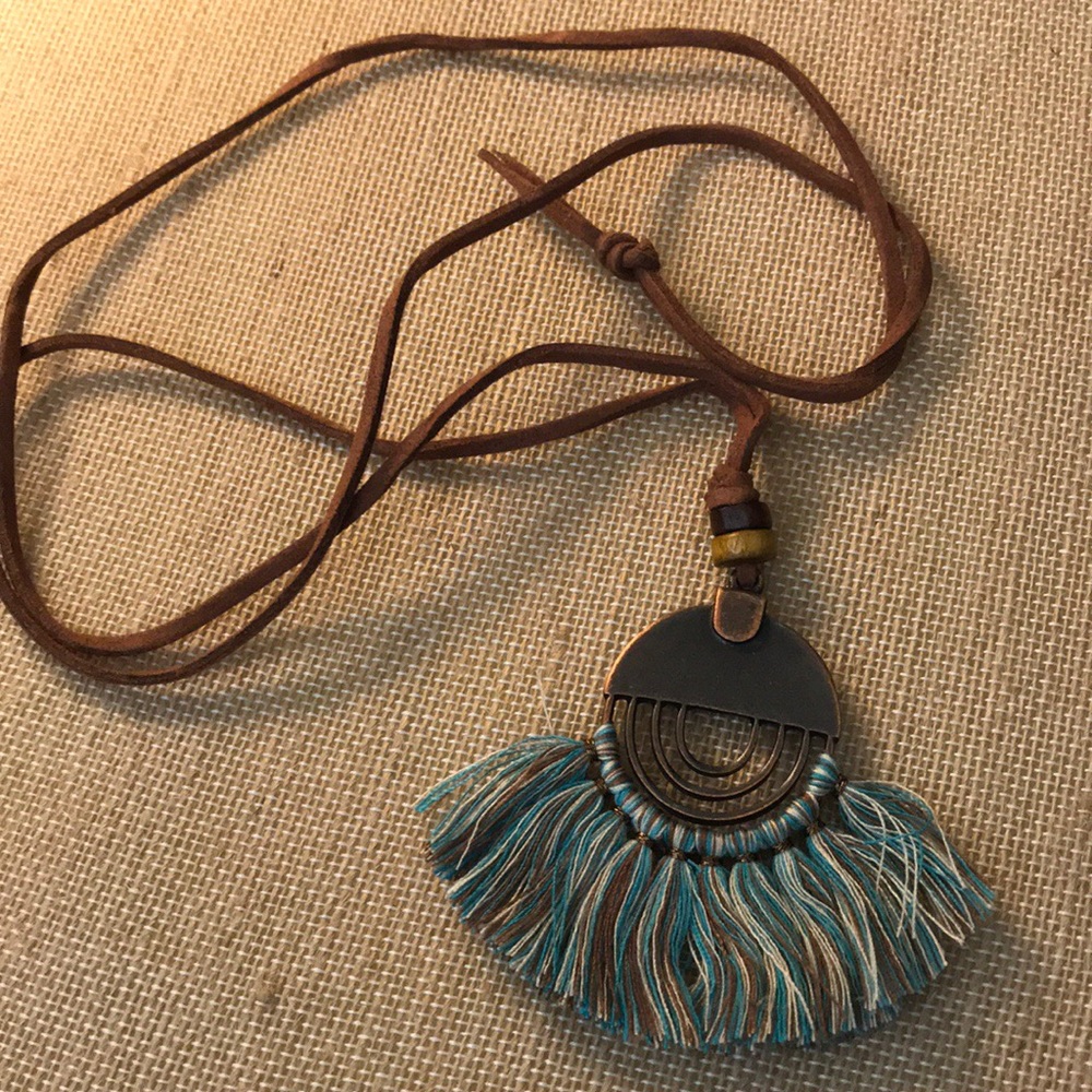 1 LEFT!!  NEW Boho long fringe necklace - Picture 2 of 4